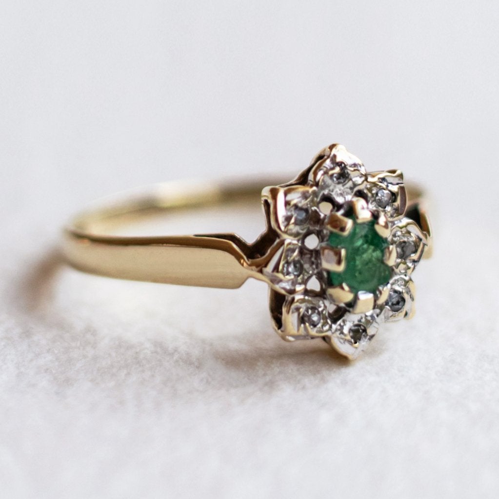 Vintage 9K goud solitaire hart ring smaragd & diamant 16,75, Ophalen of Verzenden, Met edelsteen, Dame, Goud