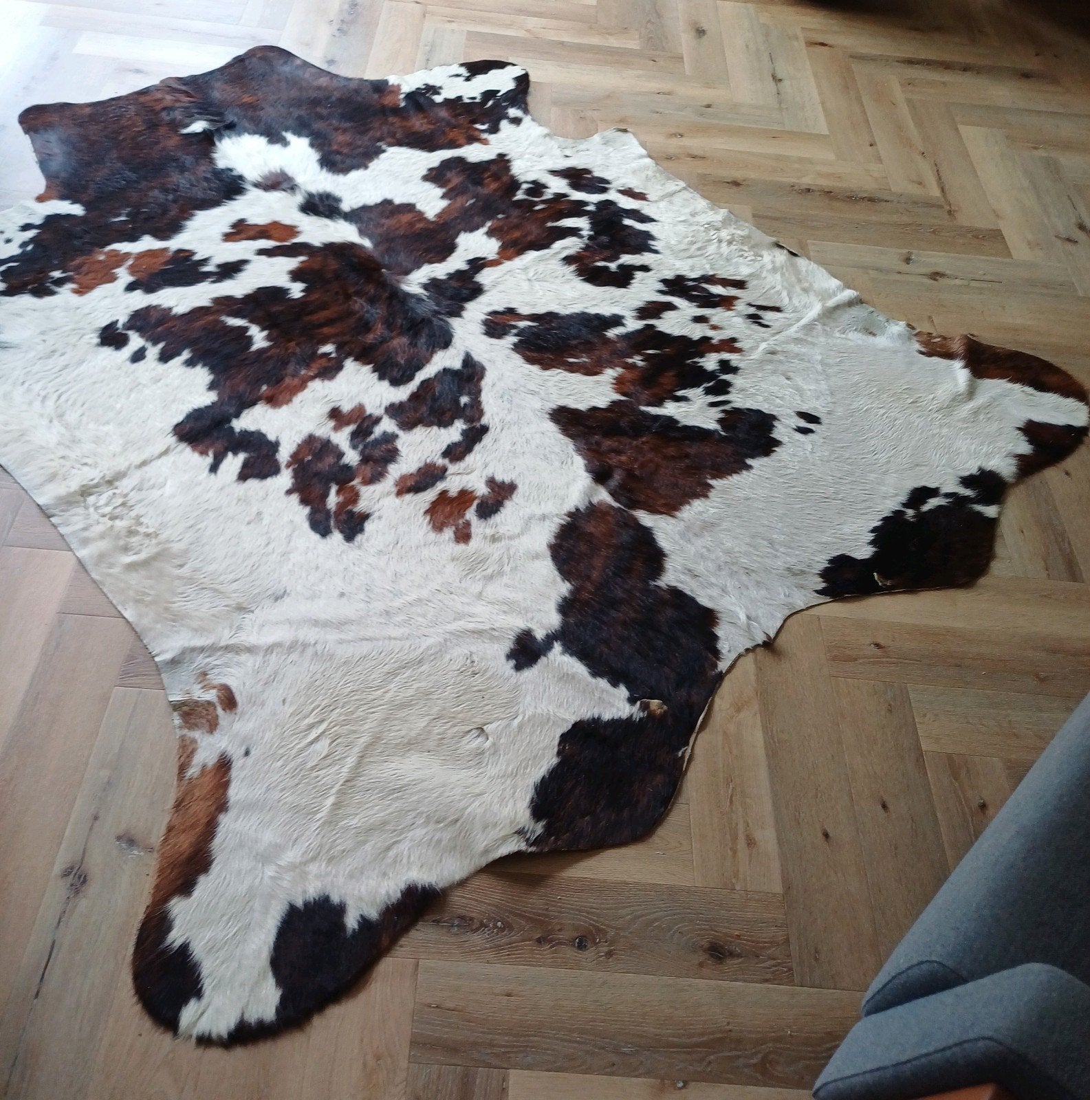 Prachtig koeienhuid vloerkleed - bruin, wit en zwart, Natuurlijk, Rustiek, Modern, 200 cm of meer, Ophalen of Verzenden, Zo goed als nieuw