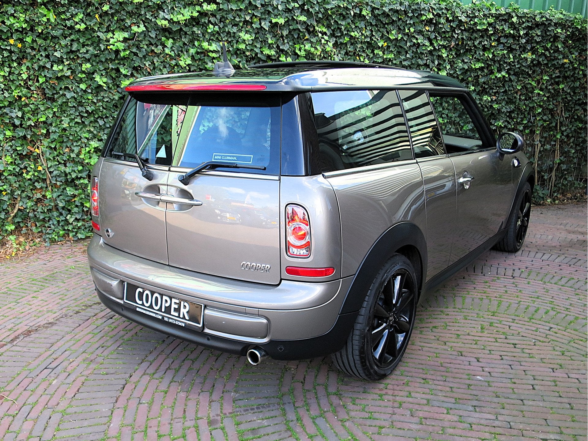 MINI Clubman 1.6 Cooper Business Line R55 LCI NL-auto, Leder, Euro 5, Gebruikt, 4 cilinders, Met garantie (alle)