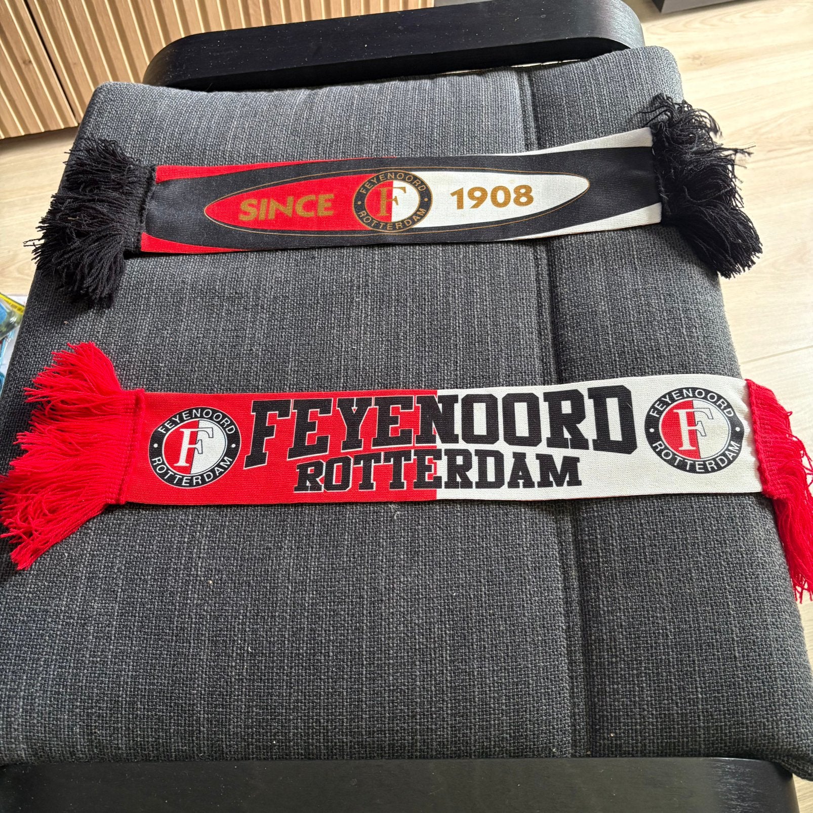 Feyenoord Sjaals klein- Set van 2, Verzamelen, Sportartikelen en Voetbal, Ophalen, Zo goed als nieuw, Feyenoord, Vaantje of Sjaal