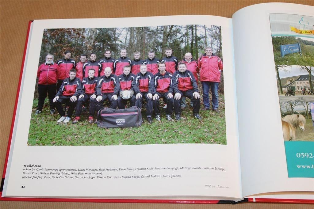 VVZ Ziet Abraham! 50 Jaar Voetbal Zuidlaarderveen, Ophalen of Verzenden, Zo goed als nieuw