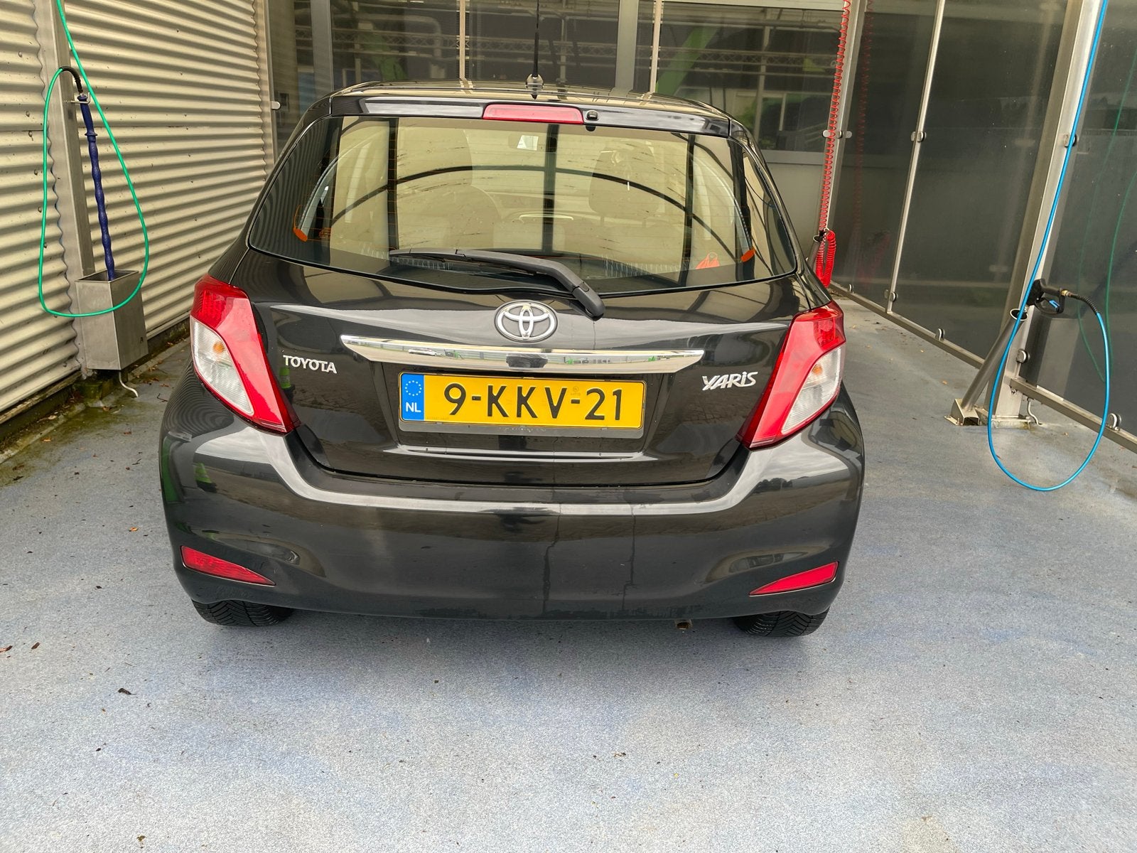 Toyota Yaris 1.0 12V Vvt-i 5DR 2012 Zwart, Zwart, Handgeschakeld, Particulier, 3 cilinders
