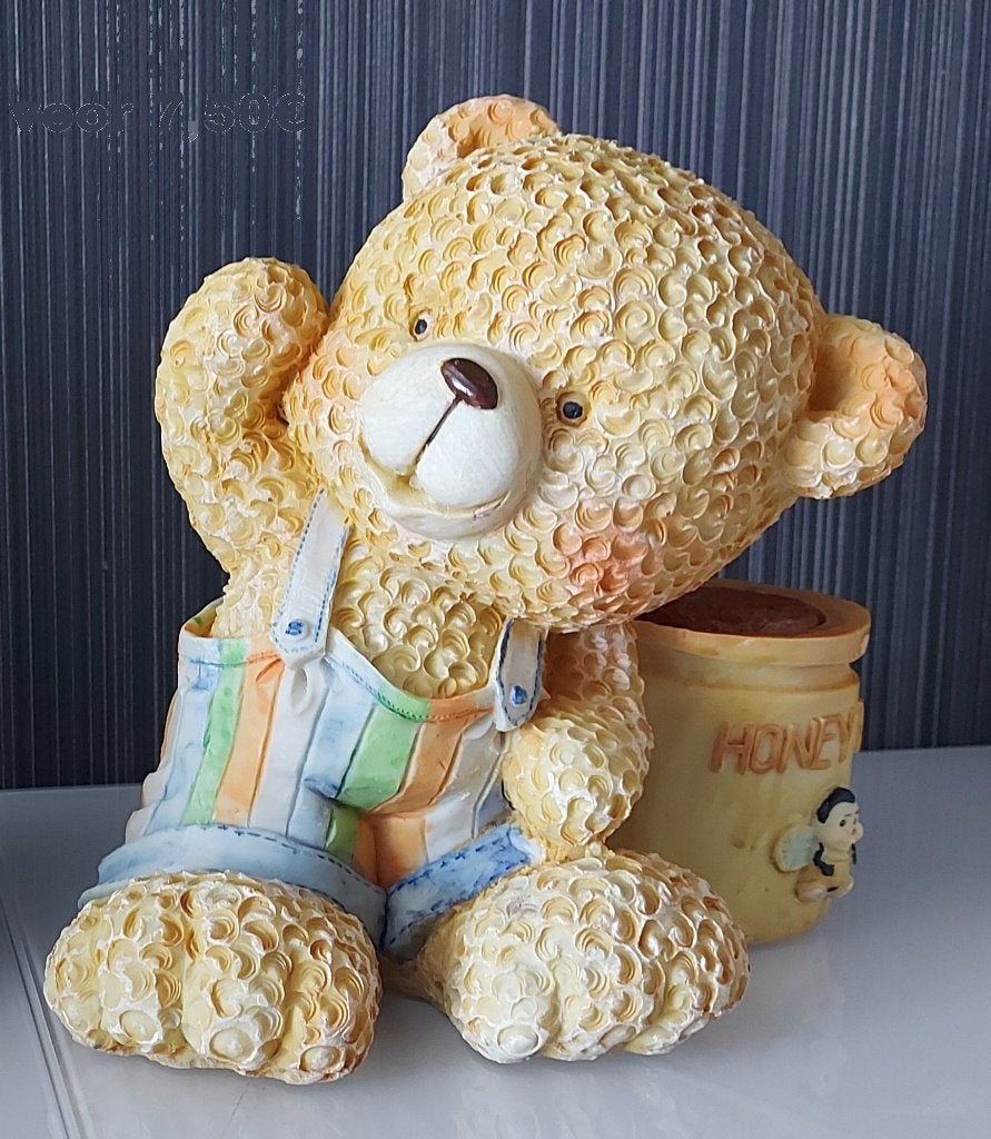 Leuke spaarpot mannetjes beer met honingpot, Verzamelen, Ophalen of Verzenden, Zo goed als nieuw, Steen, Aardewerk of Keramiek