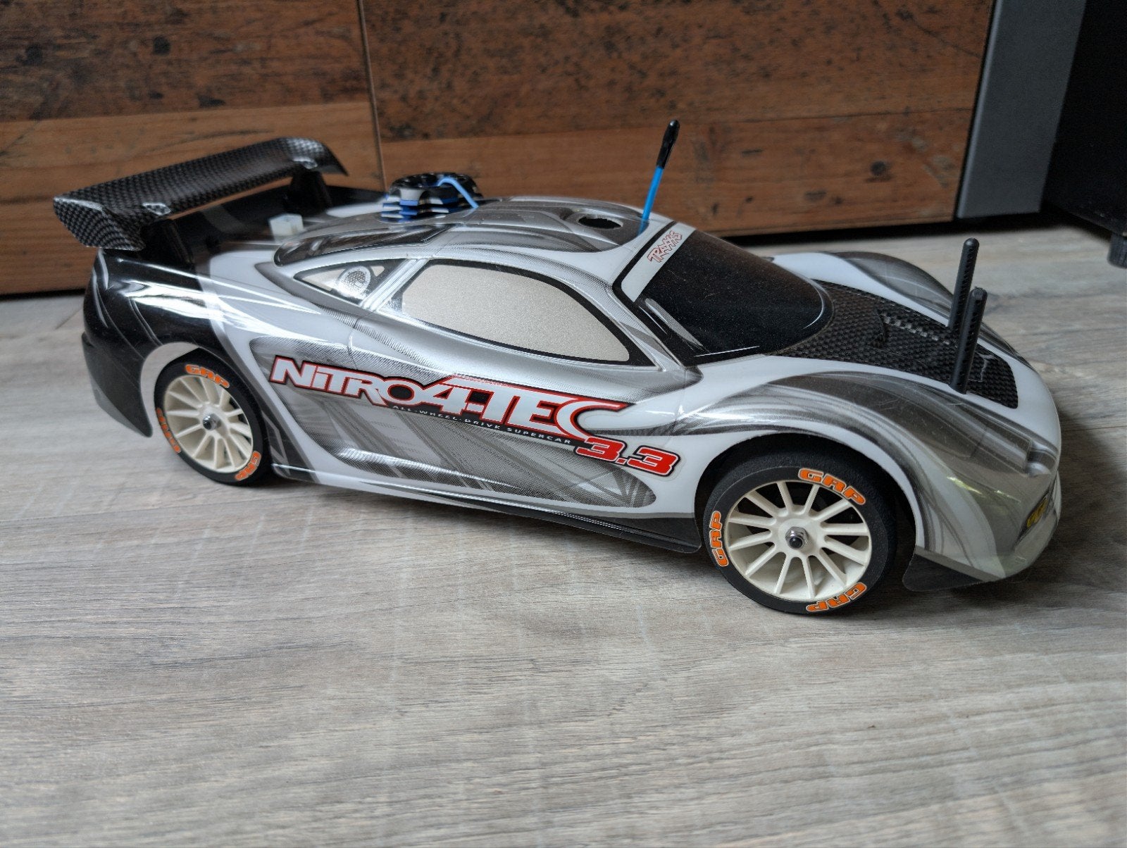 Traxxas 4-tec 3.3 nitro, Hobby en Vrije tijd, Ophalen of Verzenden, Gebruikt, Nitro, Auto offroad