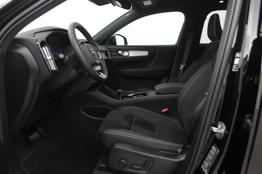 Volvo XC40 B3 Ultra Black Edition | Panoramadak | ACC | Trek, Automatische klimaatregeling, 15 km/l, Gebruikt, Euro 6