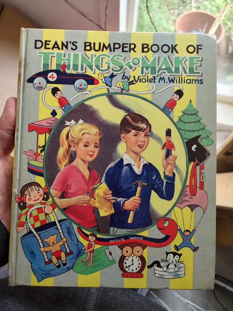Dean's Bumper Book of Things to Make - Knutselboek, Ophalen of Verzenden