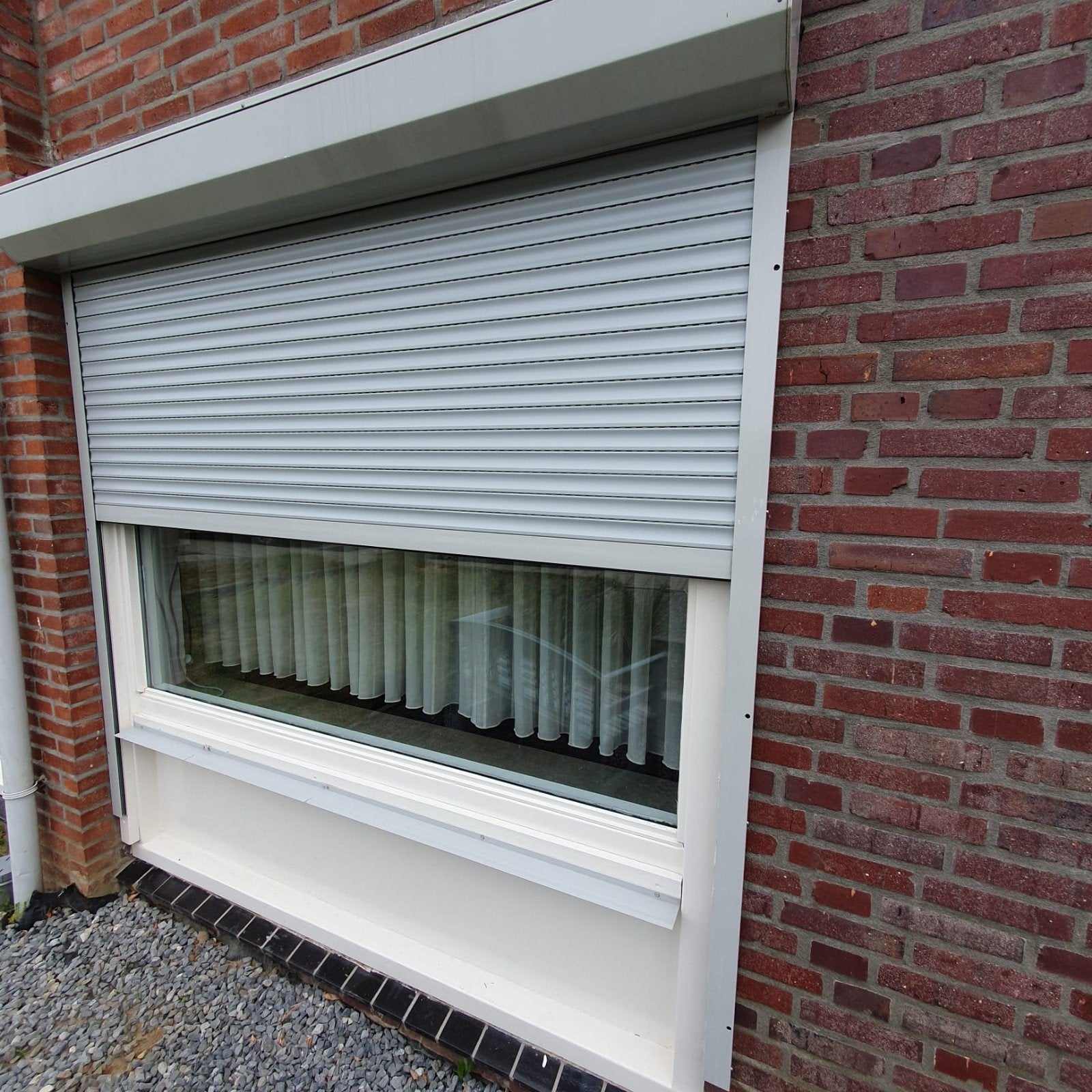 Rolluik voor raam - Grijs, zo goed als nieuw, Doe-het-zelf en Verbouw, Rolluiken, 100 tot 150 cm, 100 tot 150 cm, Ophalen of Verzenden