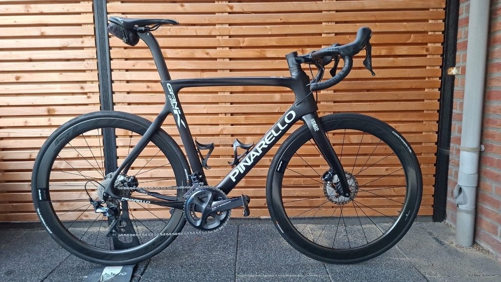 Pinarello gan K disc, Carbon, Zo goed als nieuw, Meer dan 20 versnellingen, 53 tot 57 cm