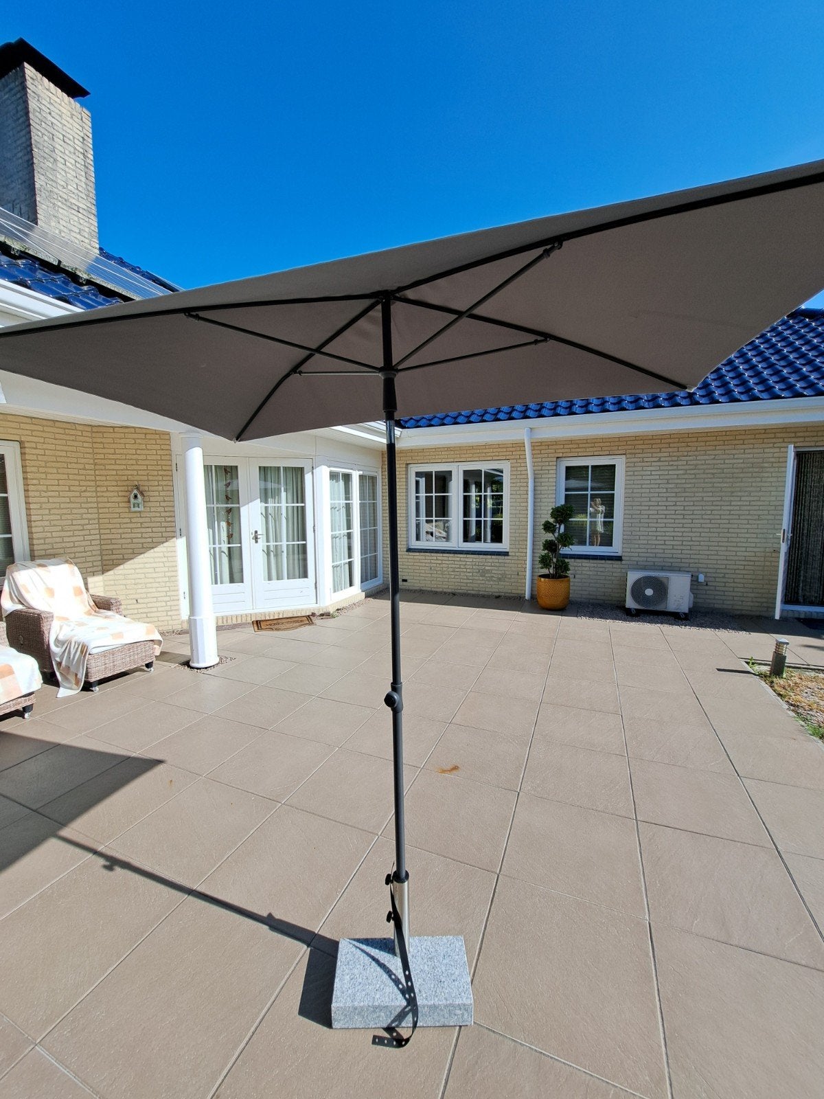 Balkon parasol - Belavi, Ophalen, Verstelbaar, Gebruikt, 1 tot 2 meter