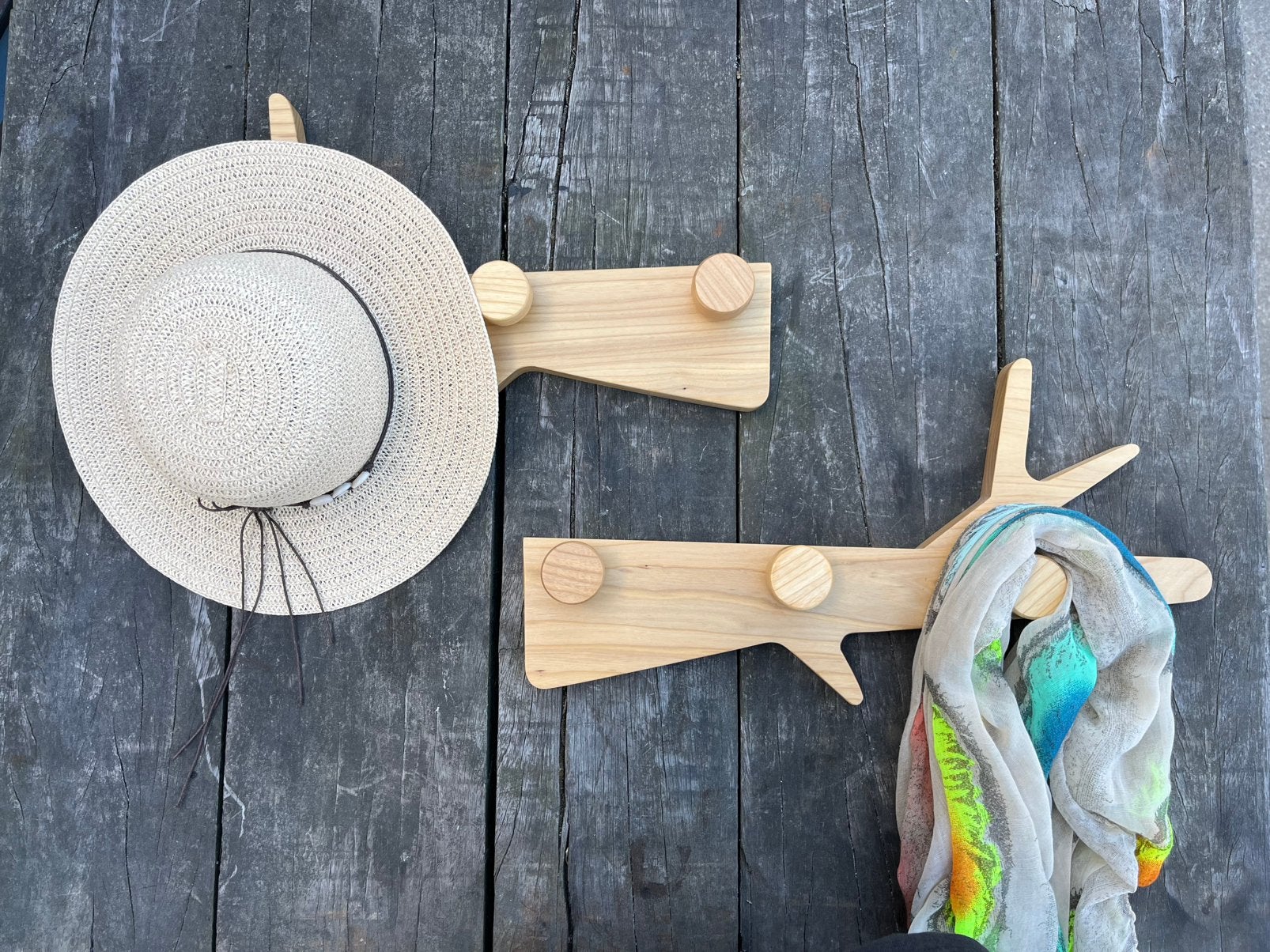 Twee eco design eiken kapstokken van het Franse Reine Mère, Wandhaken, Ophalen of Verzenden, Zo goed als nieuw, Minder dan 100 cm