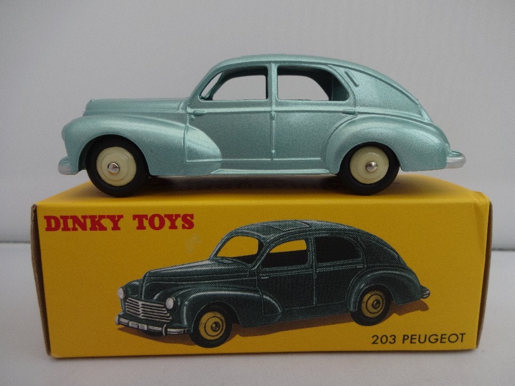 Peugeot 203 licht groen metallic nr: 24R van Dinky Toys 1:43, Hobby en Vrije tijd, Modelauto's | 1:43, Ophalen of Verzenden, Nieuw
