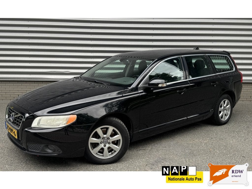 Volvo V70 2.0T Kinetic (bj 2010), Voorwielaandrijving, Euro 5, Zwart, 4 cilinders