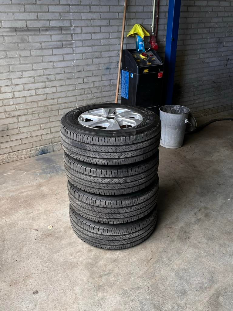 2x velgenset voor Ford Transit Custom 2024 goodyear banden, Ophalen, 16 inch, Banden en Velgen, Zomerbanden