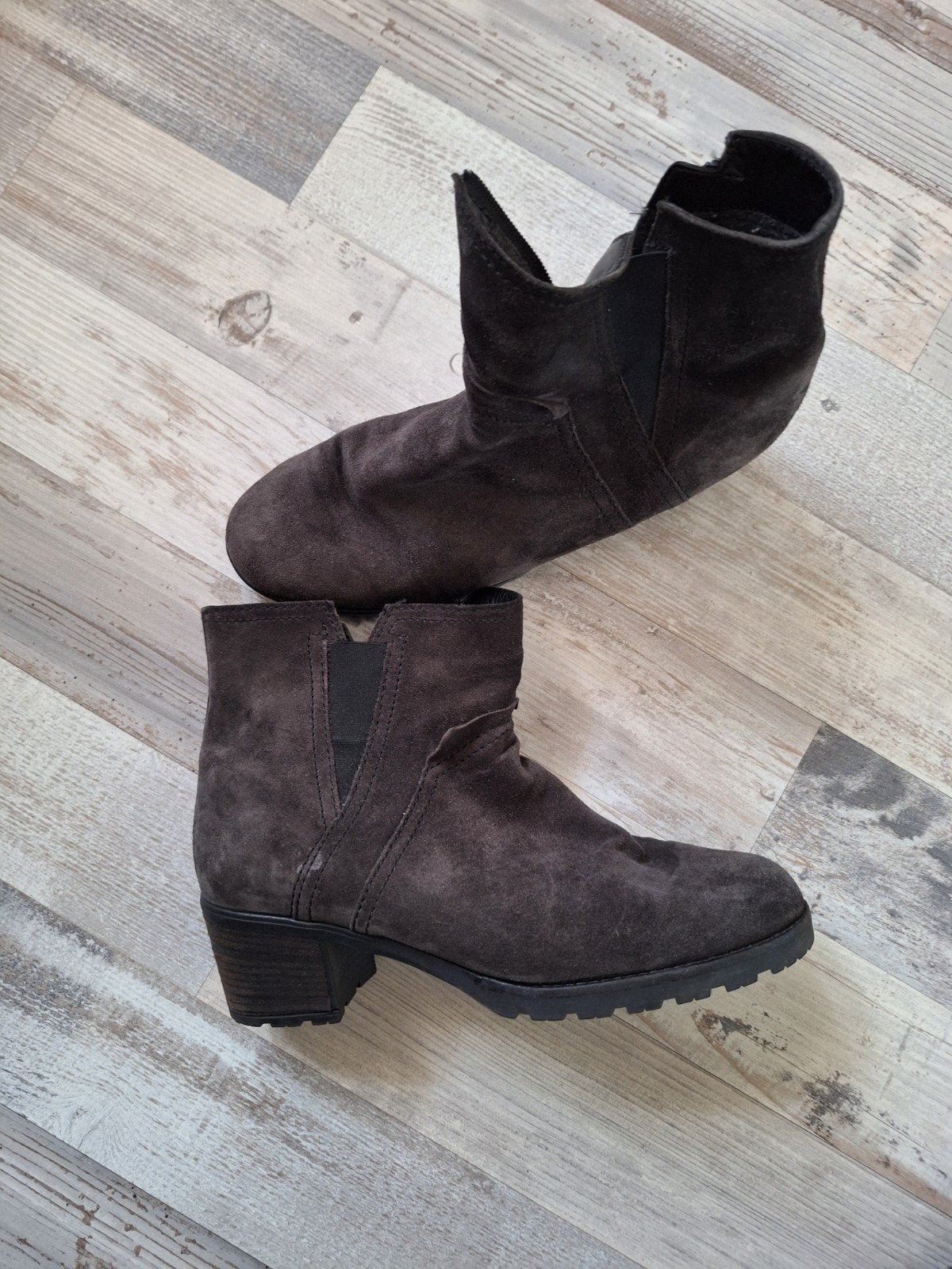 Gabor mt 8 1/2 suede grijs (42), Lage of Enkellaarzen, Gabor, Nieuw, Ophalen of Verzenden