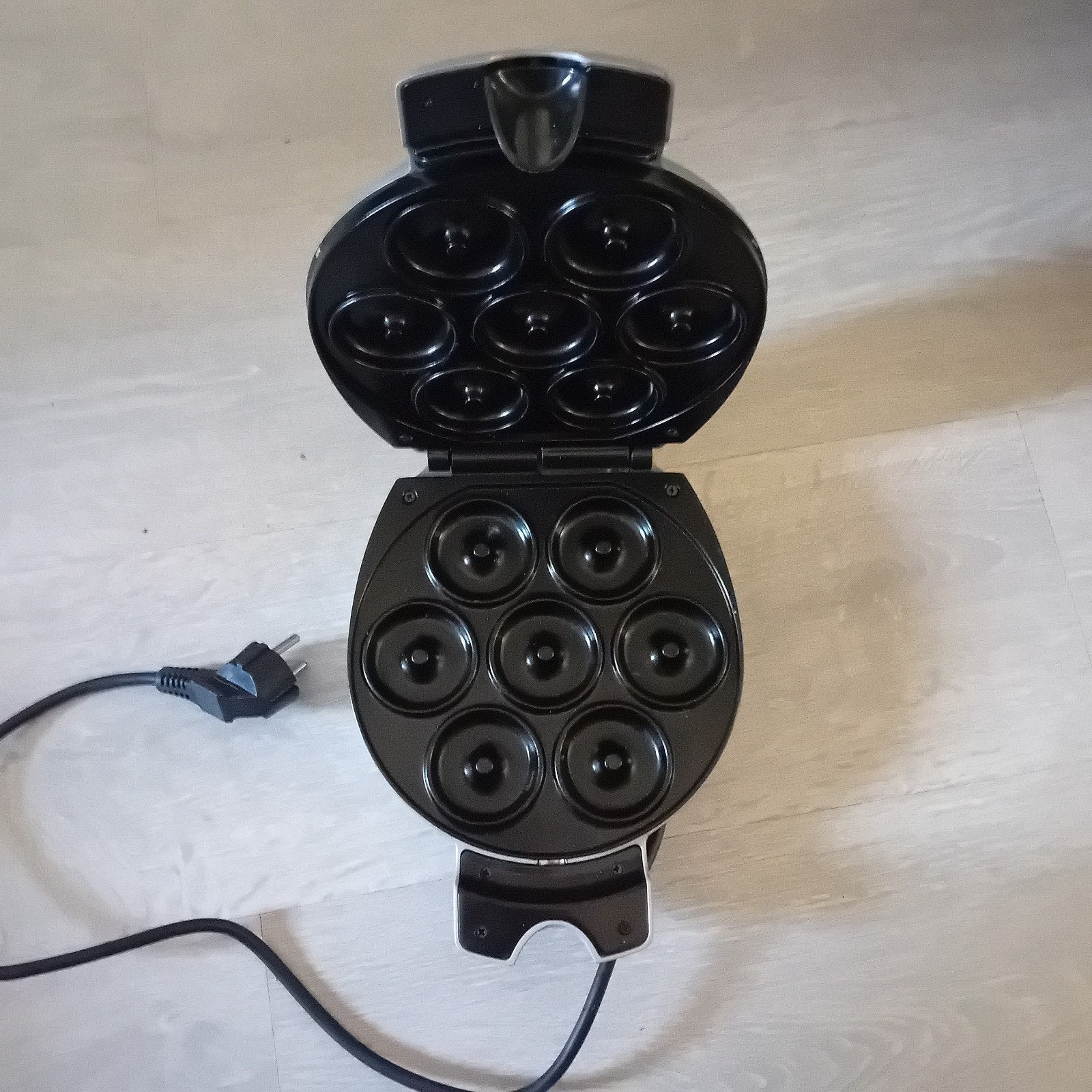 Donutmaker, Ophalen, Zo goed als nieuw
