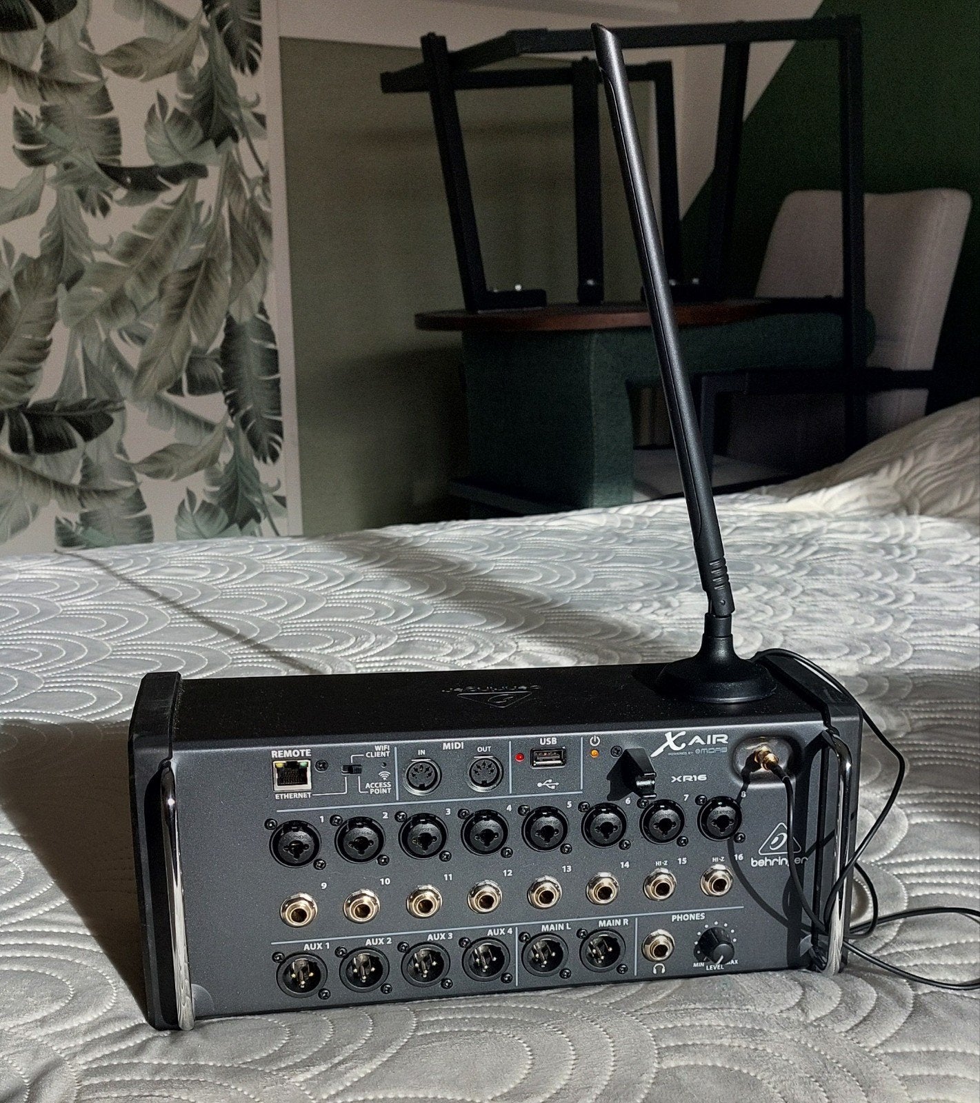 XR-16 Digitaal mengpaneel., Muziek en Instrumenten, Ophalen of Verzenden, Zo goed als nieuw, 10 tot 20 kanalen, Microfooningang