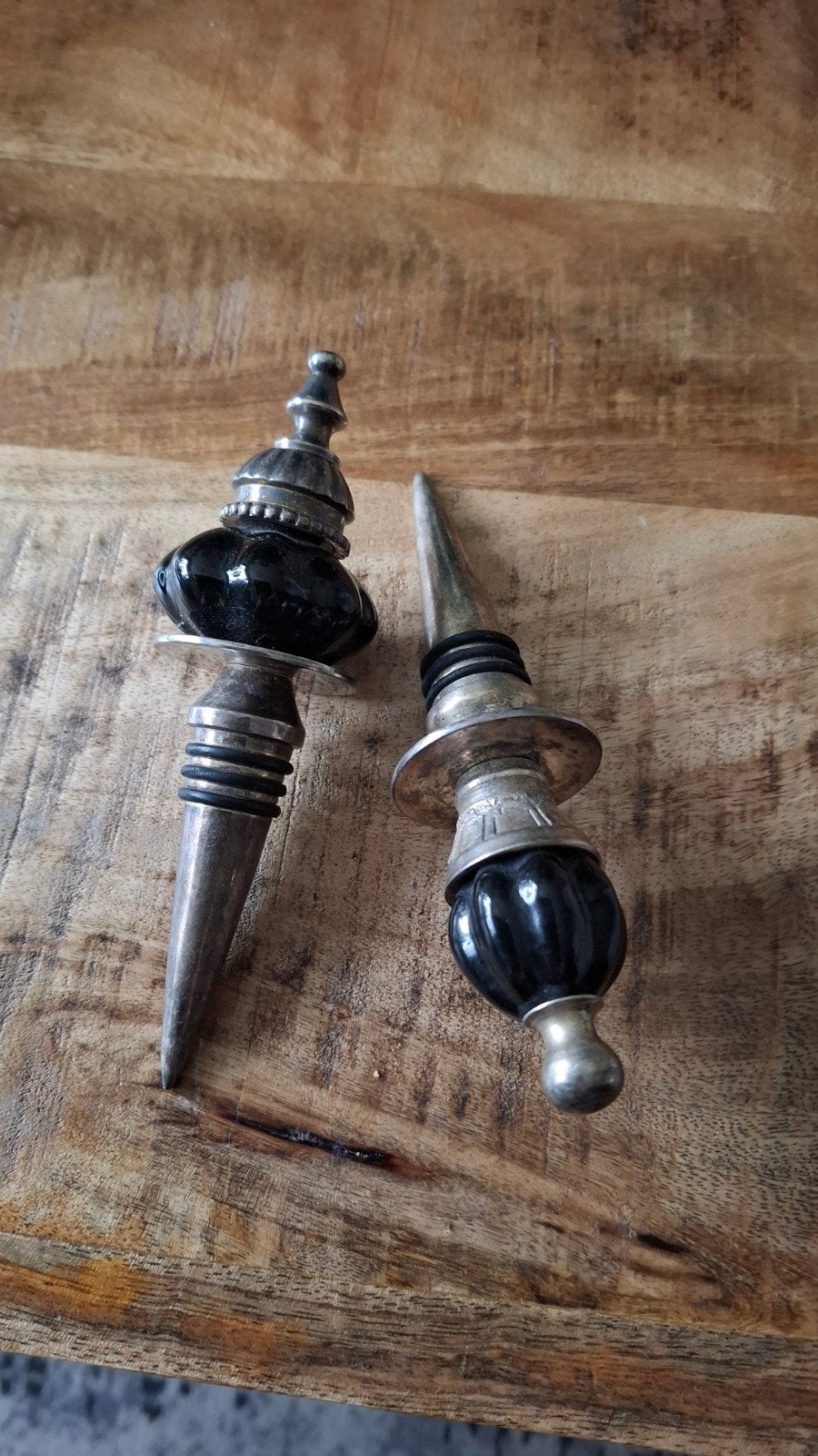 2x Antieke Zilveren wijnstoppers., Ophalen, Zilver