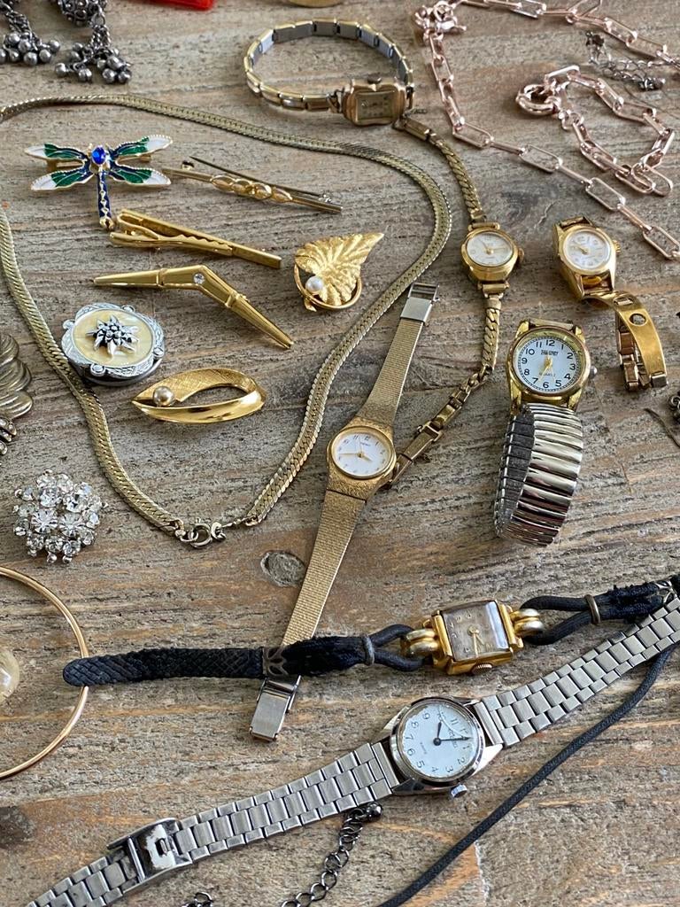 Een partij sieraden, Ophalen of Verzenden, Overige materialen, Overige merken