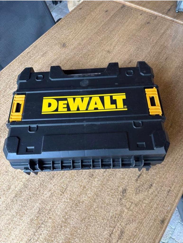 DeWalt DCD790D2 Boor- en Schroefmachine (zonder inhoud), Ophalen, Gebruikt, Overige typen
