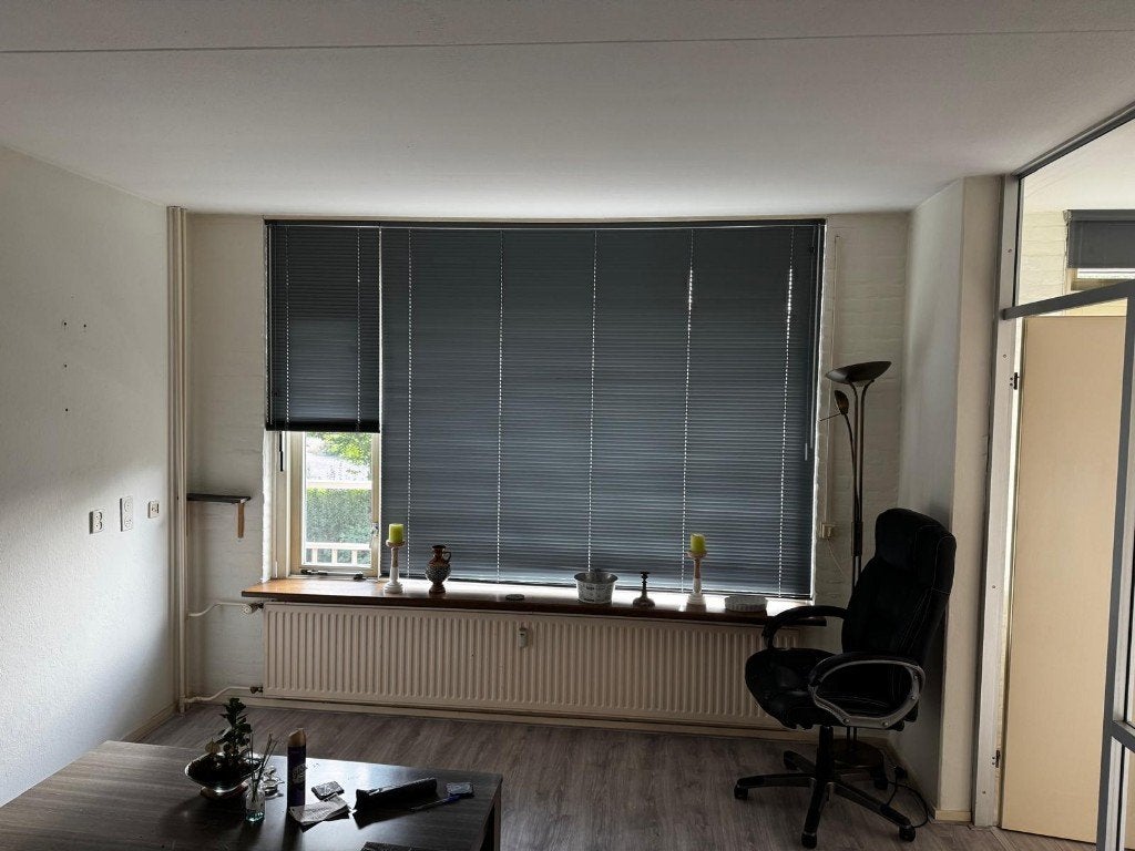 luxaflex (2024) 220 breed + 60 breed (190 hoog), Huis en Inrichting, Stoffering | Gordijnen en Lamellen, Ophalen, 190 cm, Metaal