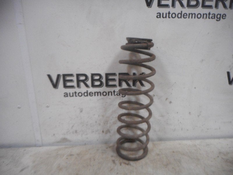 Schroefveer Achter Volvo 940 I Estate (1990-08/1994-08), Gebruikt, Siegburger Straße 229, Köln 50679, , Duitsland, Info@volvocars.com