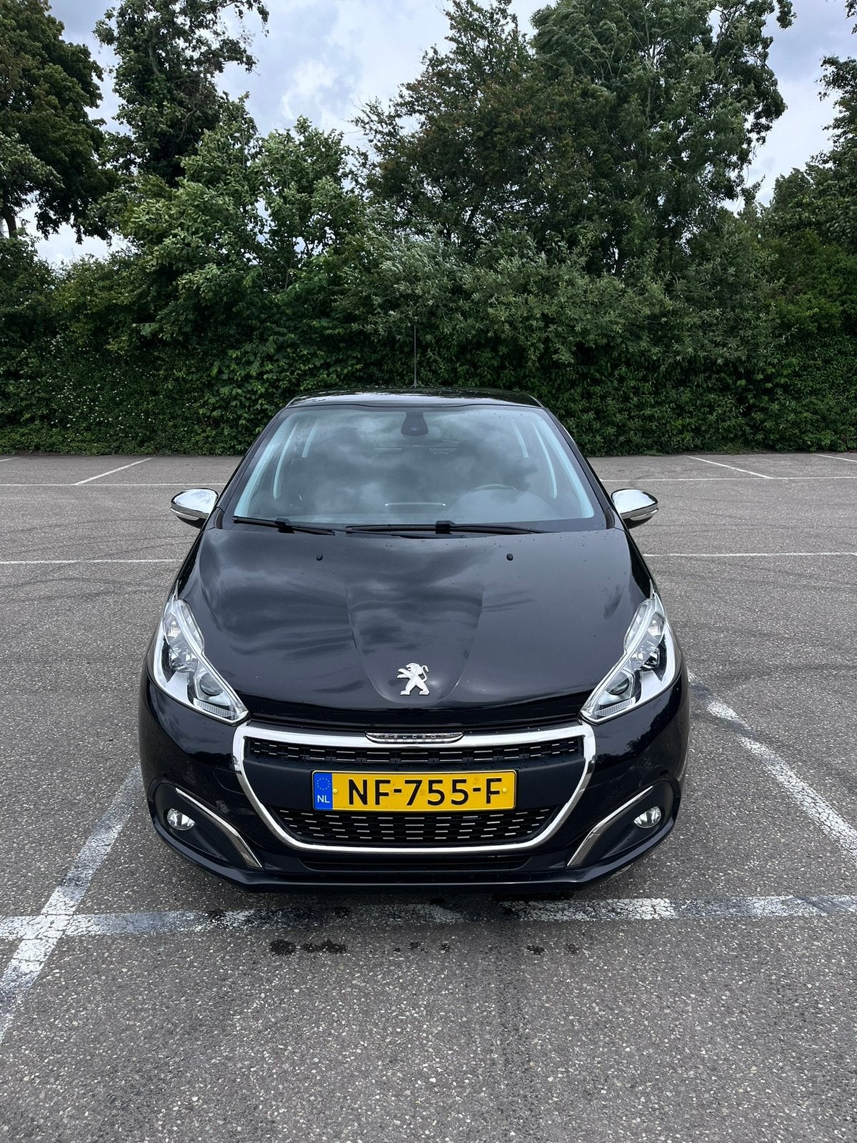 Peugeot 208 1.2 VTI 81KW/110PK 5-D 2017 Zwart, Auto's, Voorwielaandrijving, Stof, 40 €/maand, USB