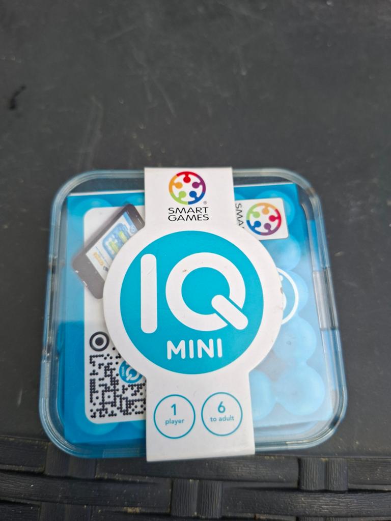 Reisspel mini IQ spel, Ophalen of Verzenden, Minder dan 500 stukjes, Overige typen