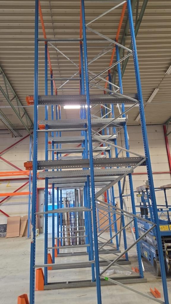 Stow Inrijstelling Drive-In 36 palletplaatsen 500kg ZGAN, Ophalen
