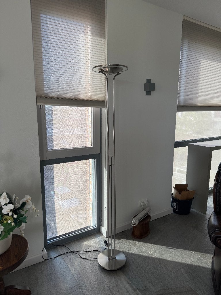 Staande LED lamp met dimmer, Huis en Inrichting, Lampen | Vloerlampen, Ophalen, Zo goed als nieuw, 150 tot 200 cm