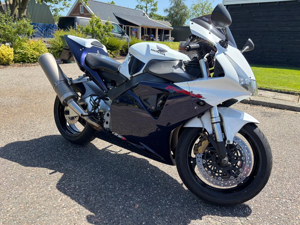 Fireblade CBR954RR SC50, Motoren, Motoren | Honda, Particulier, Super Sport, meer dan 35 kW, 4 cilinders, Motorrijbewijs A, Handvatverwarming