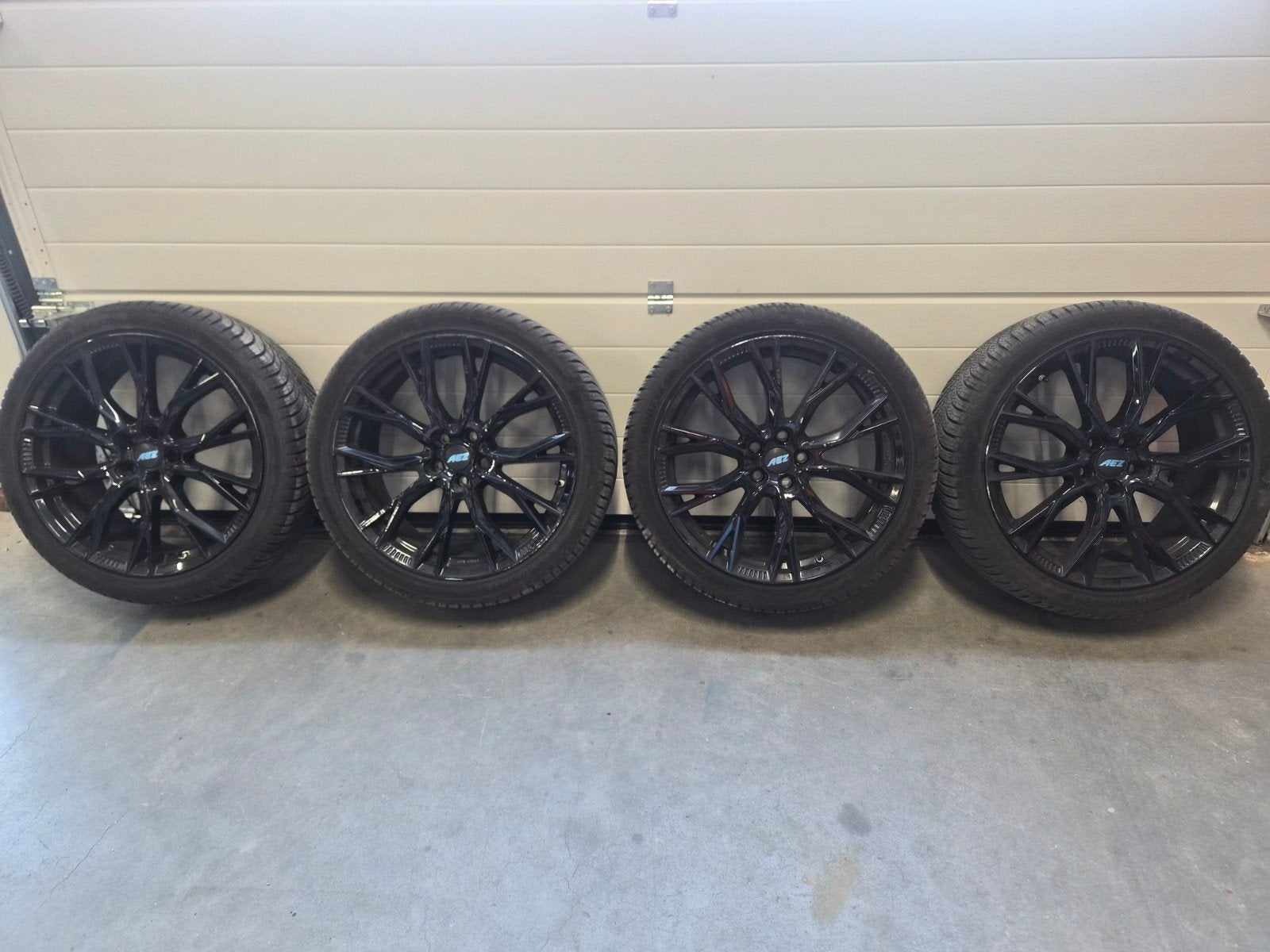 AEZ 20 inch velgenset met all season Goodyear banden 5000km, Ophalen, 20 inch, Zomerbanden, Banden en Velgen