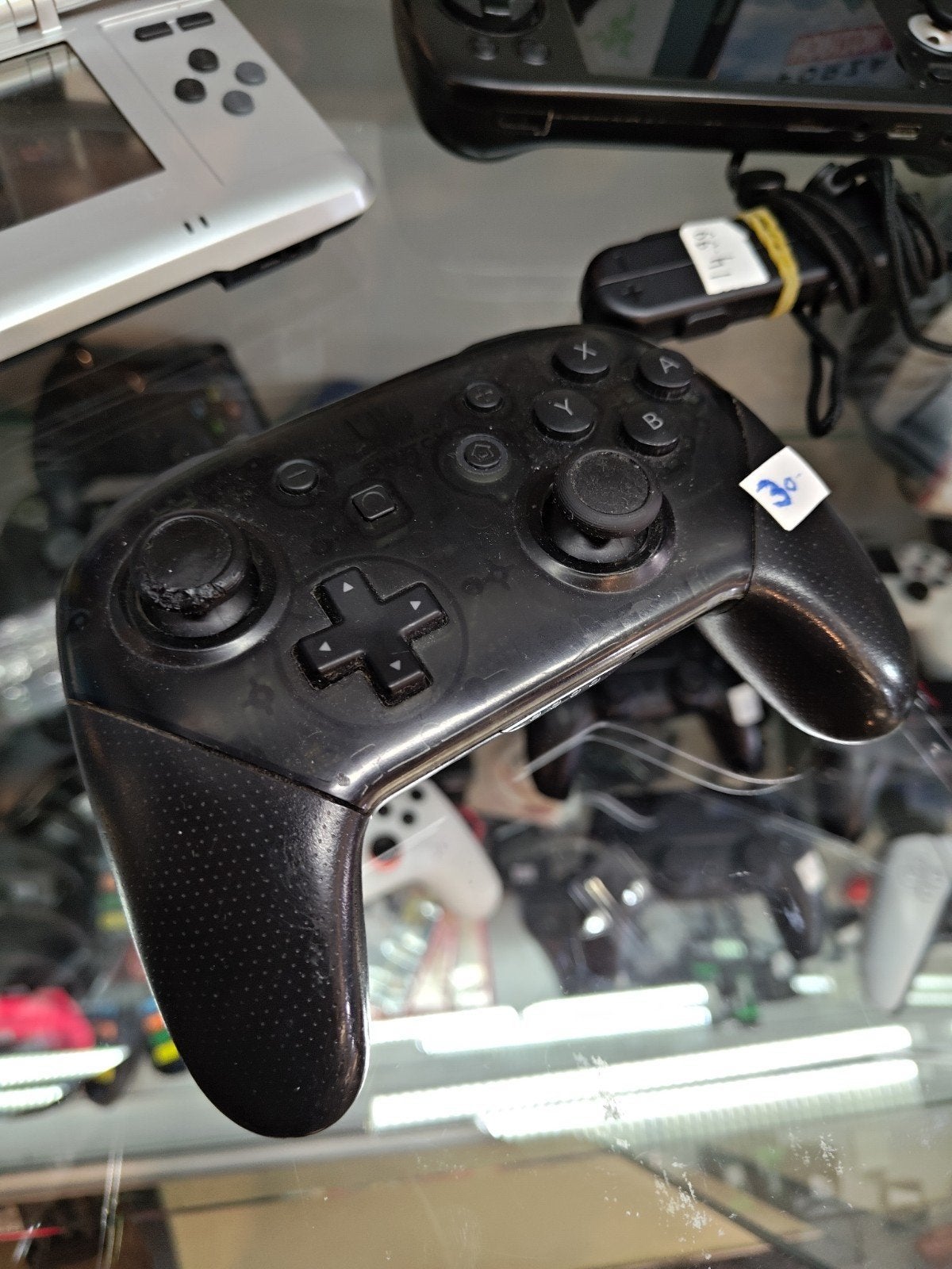 Nintendo Switch Pro Controller - Gebruikt, Spelcomputers en Games, Ophalen of Verzenden