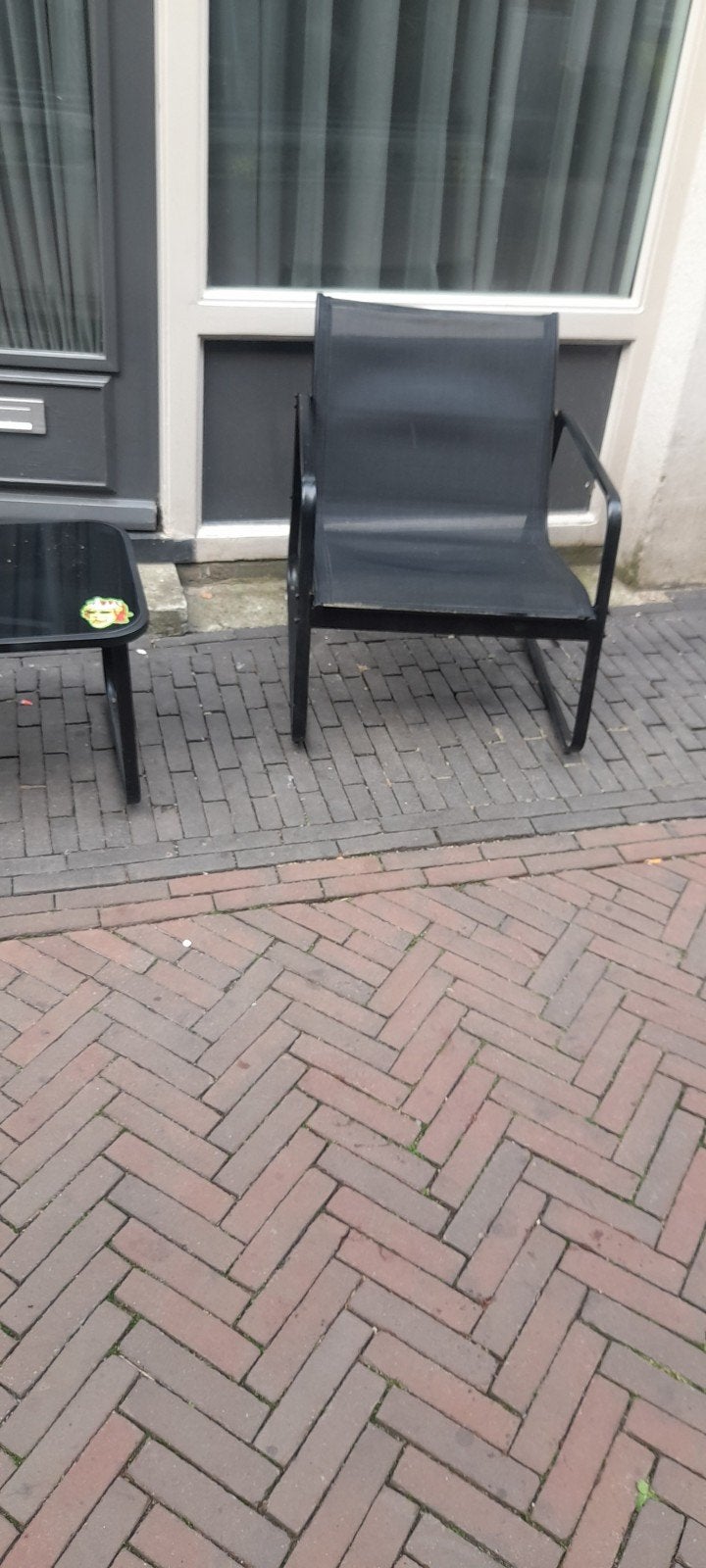 Zwarte tuintafel met glazen blad en stoel, Minder dan 50 cm, Gebruikt, 50 tot 100 cm, Ophalen of Verzenden