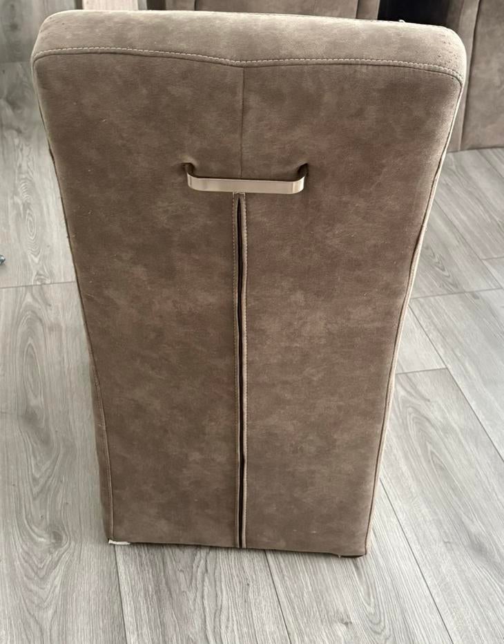 2 stoelen gratis af te halen, Ophalen, Gebruikt