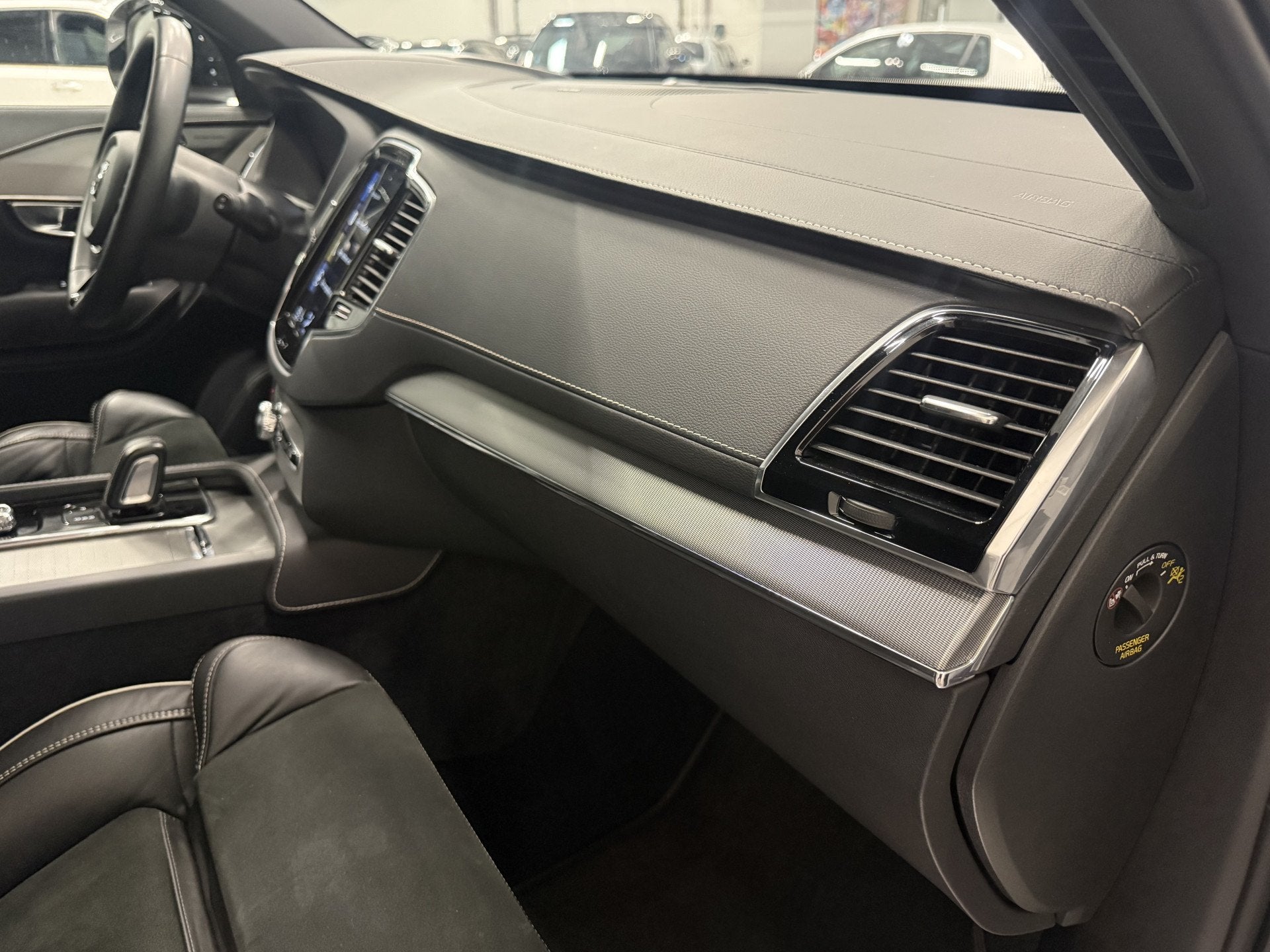 Foto 51 van Volvo XC90 T8 Recharge AWD R-Design PANO/TREKHAAK/SOH 93,7%/