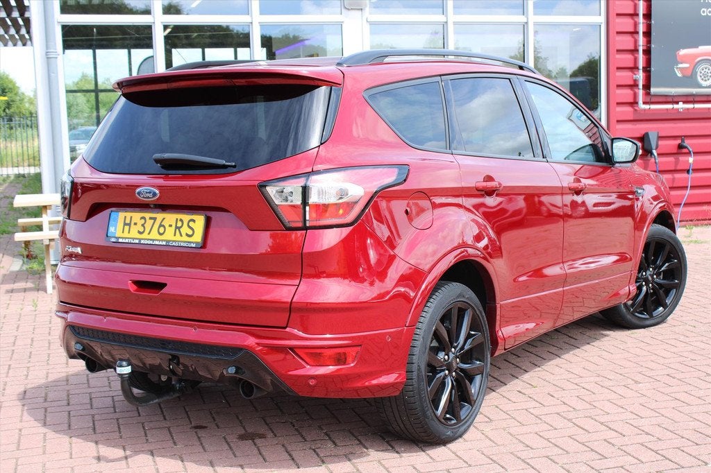 Ford Kuga 1.5 EcoBoost 150PK 2WD ST Line, Trekhaak, Winterpa, Auto's, Ford, 12 maanden, 4 cilinders, Bedrijf, Handgeschakeld