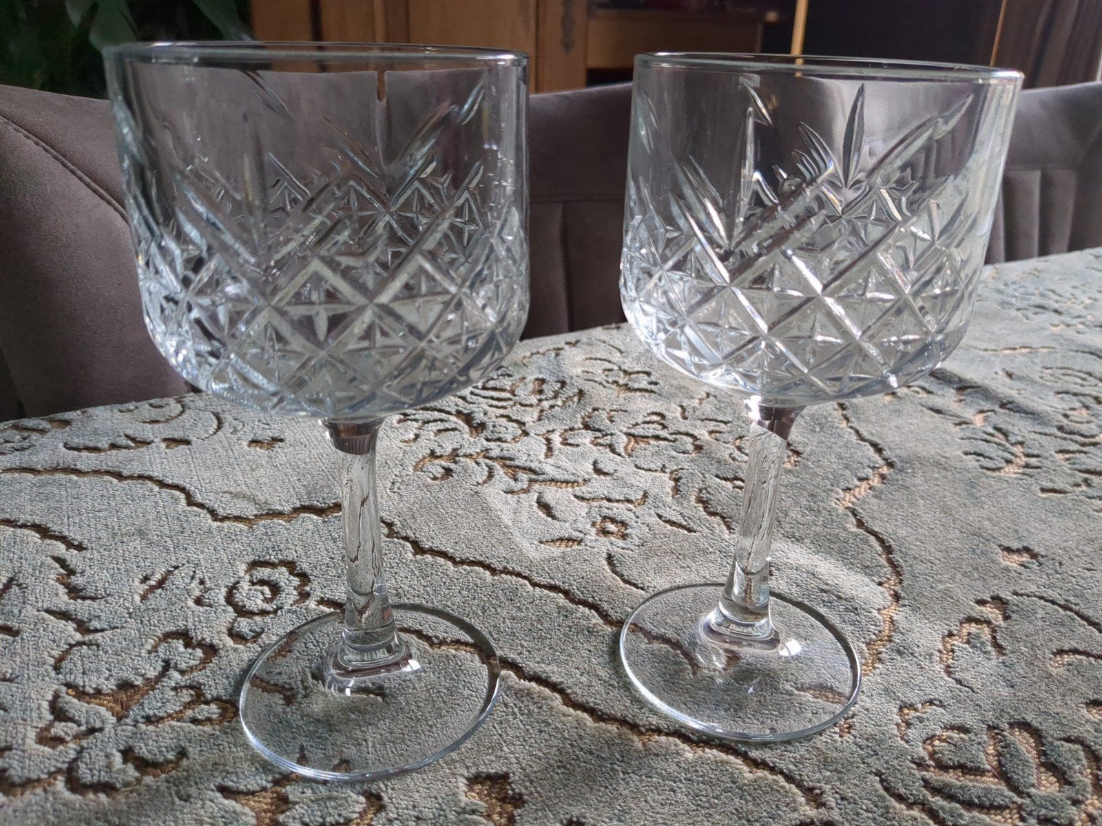Set van 2 cocktail glazen met geslepen patroon, Glas of Glazen, Ophalen of Verzenden, Overige stijlen, Glas