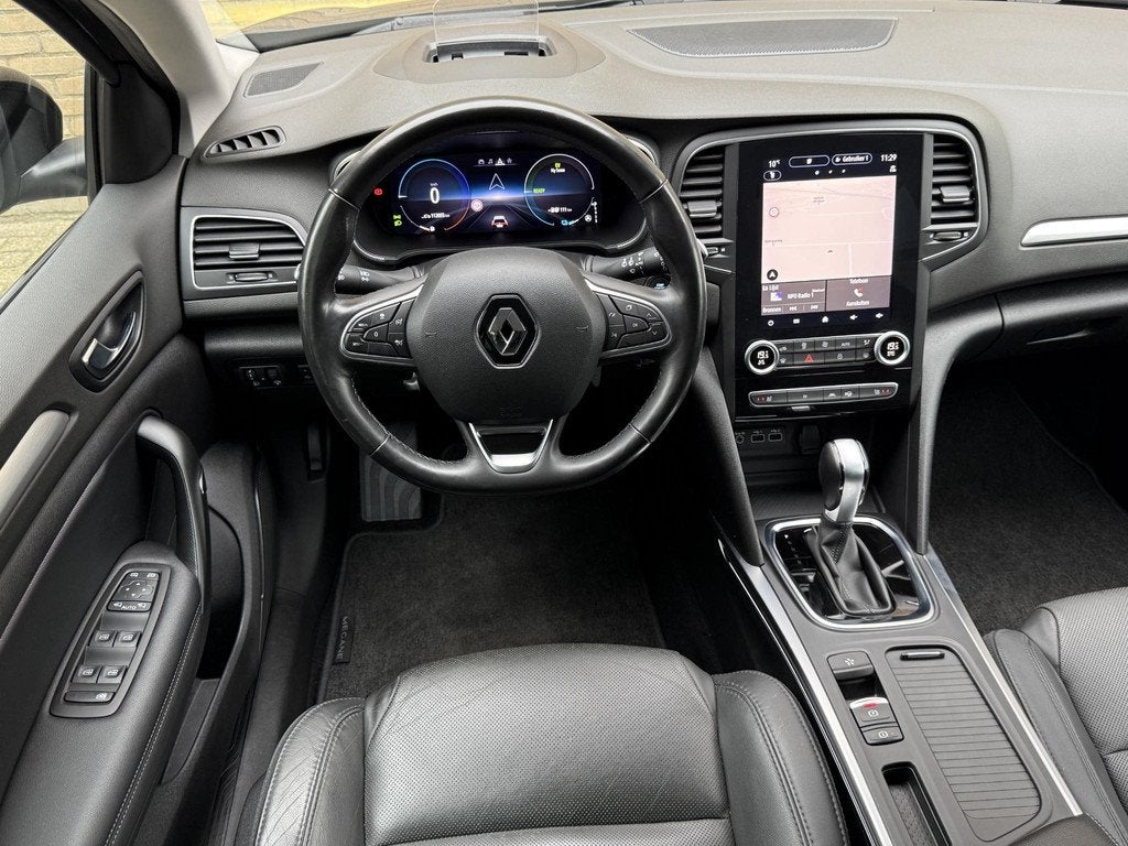 Renault Mégane 1.6 E-Tech Plug-In Hybrid 160 Intens | Leder, Auto's, Renault, 77 km/l, Gebruikt, 4 cilinders, Zwart