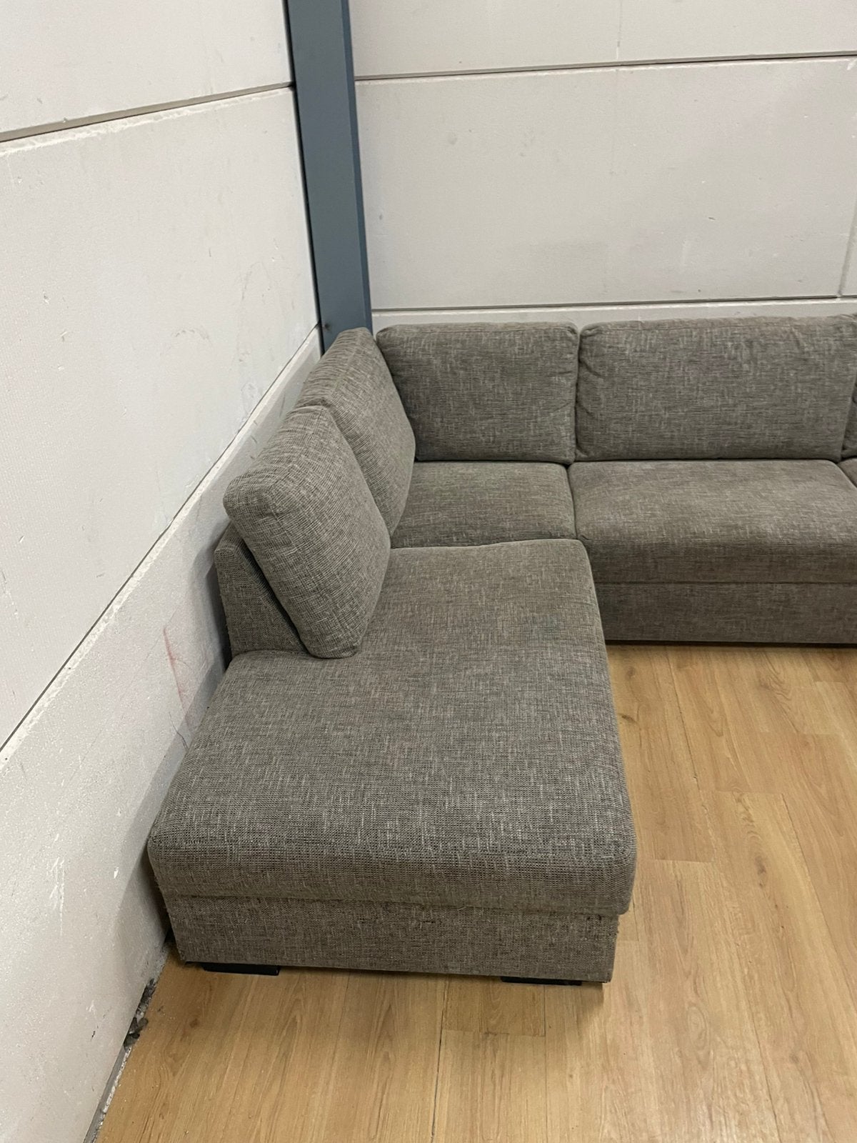 Mooie luxe grijze hoekbank - GEREINIGD!!!, Ophalen, 250 tot 300 cm, Luxe, Hoekbank