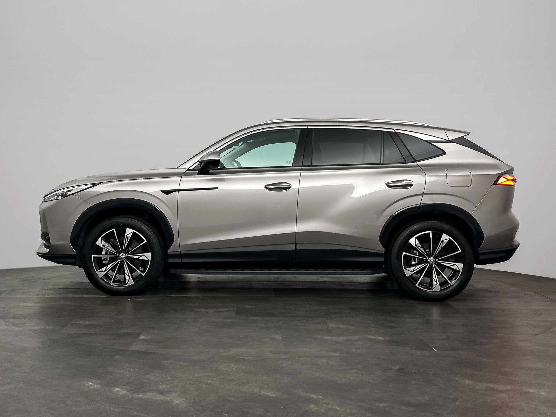 MG HS 1.5 PHEV Aut. Luxury, Auto's, 12 maanden, Stof, Gebruikt, 4 cilinders