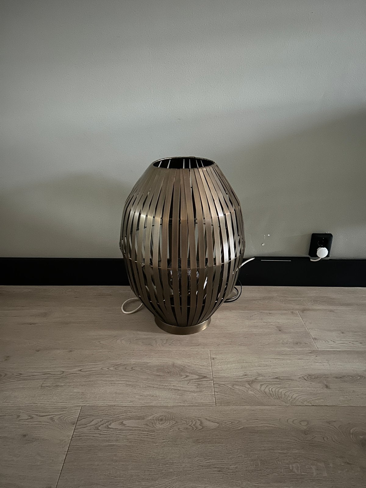 Moderne tafellamp met sfeervolle lichtprojectie, Ophalen, Goud, Modern, Sfeerlamp