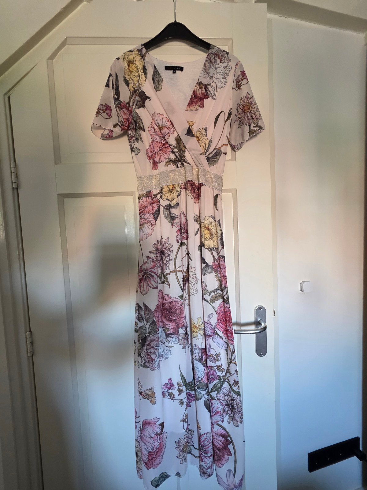 Lolaliza jurk, Maat 38/40 (M), Beige, Ophalen of Verzenden, Gedragen