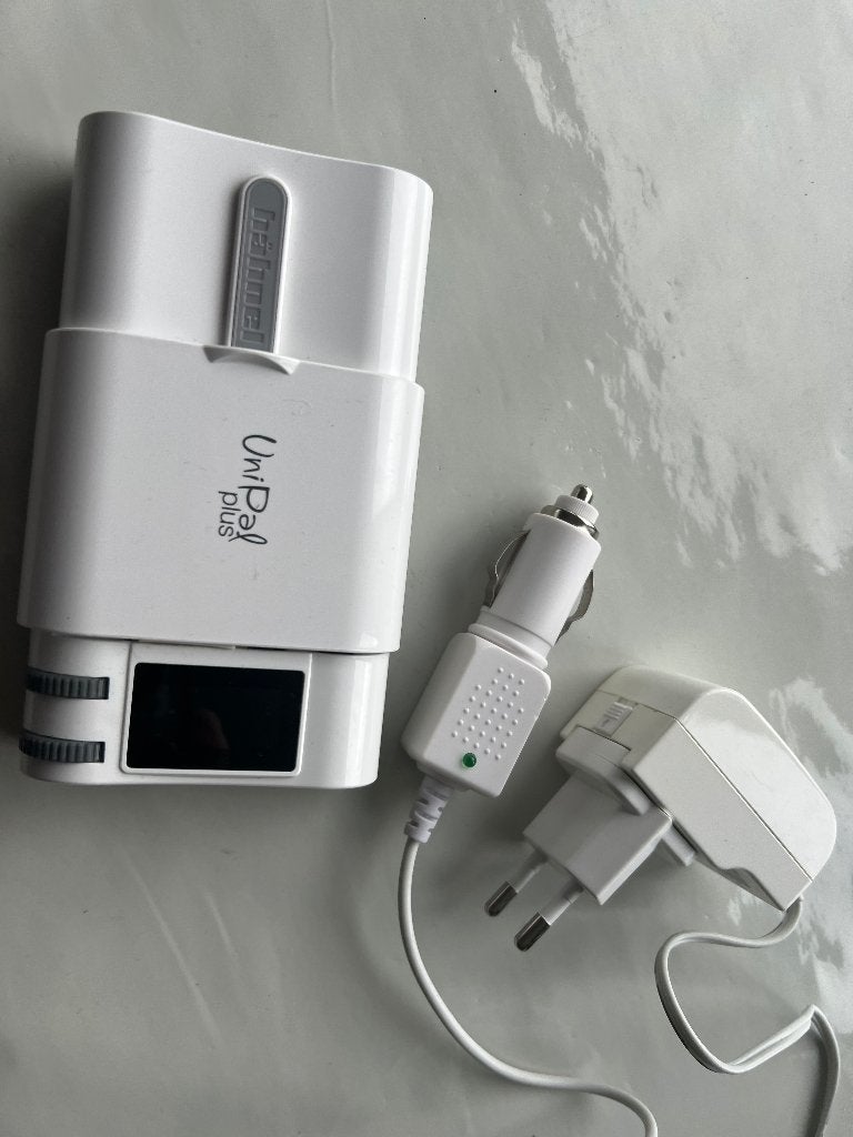 unipal plus battery charger, Ophalen of Verzenden
