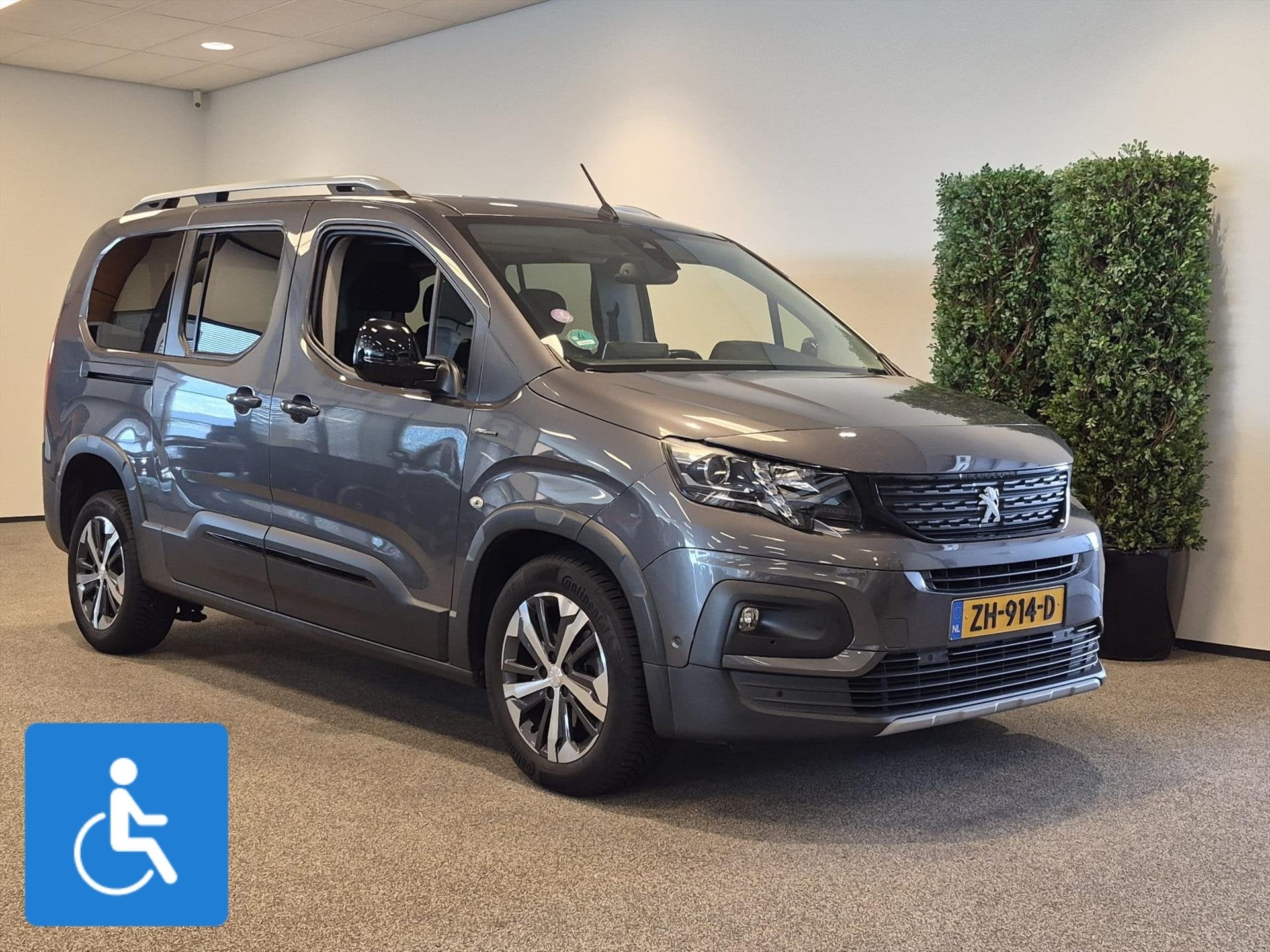 Peugeot Rifter L2 Rolstoelauto 3+1 XXLONG ombouw (verlengde, 12 maanden, Stof, Gebruikt, Euro 6