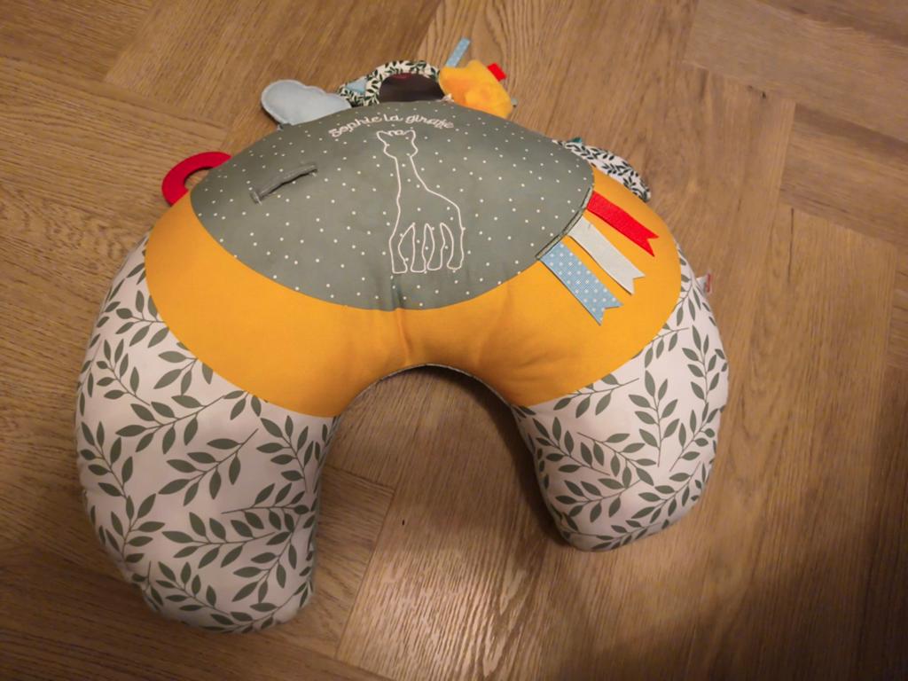 Sophie de Giraf buikkussen met speeltjes, Ophalen of Verzenden, Zo goed als nieuw, Overige typen