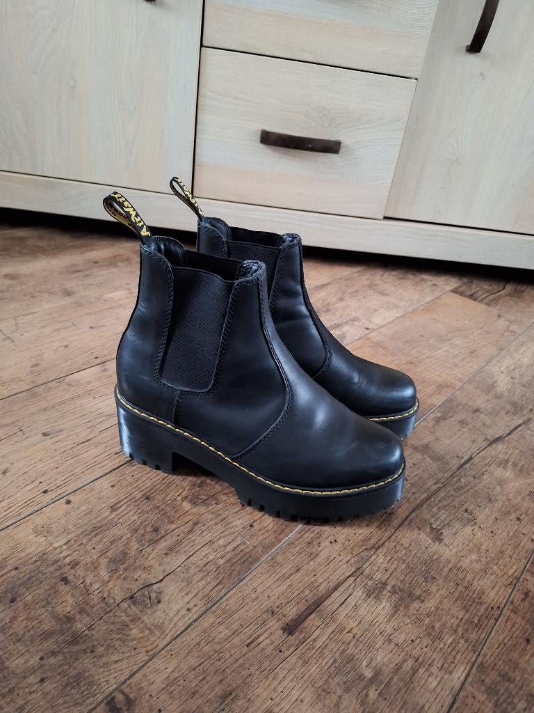 Dr Martens chelsea boots, Zwart, Lage of Enkellaarzen, Ophalen of Verzenden, Dr. Martens