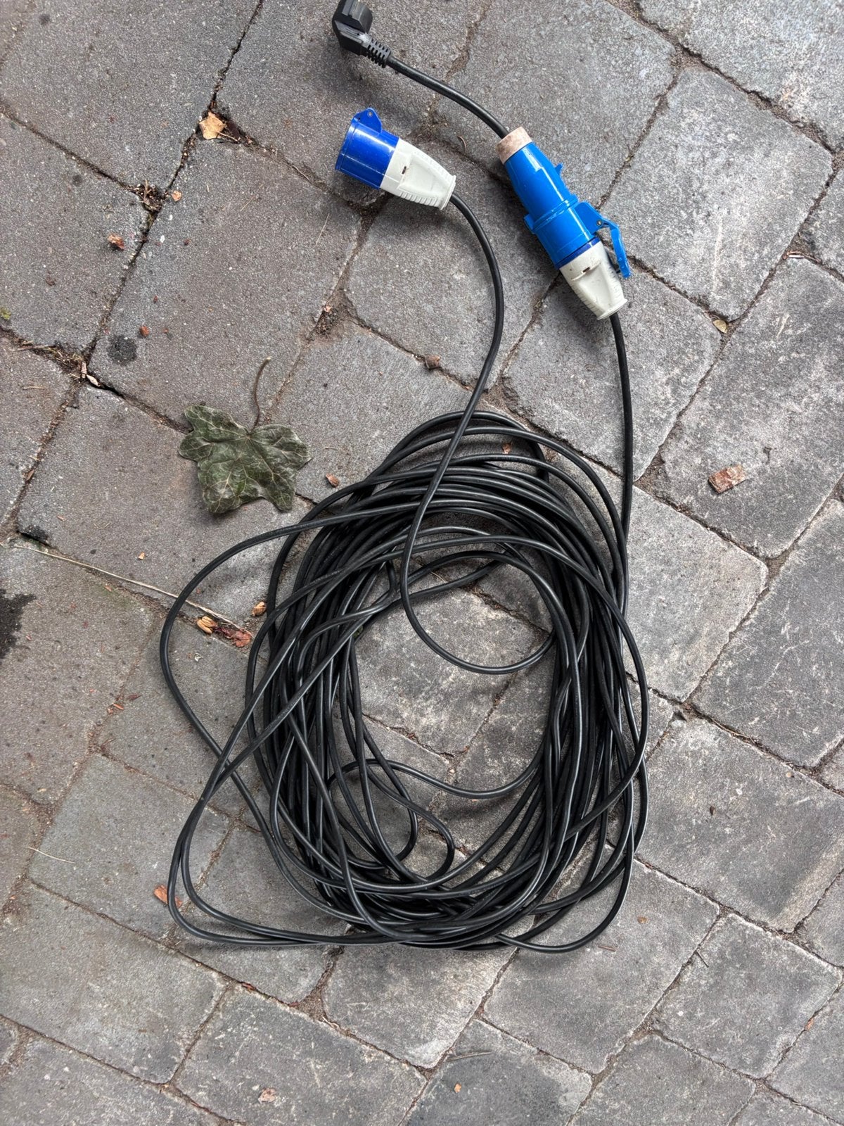 Verlengkabel CEE 2x20 meter, Ophalen, Zo goed als nieuw, Apparatuur