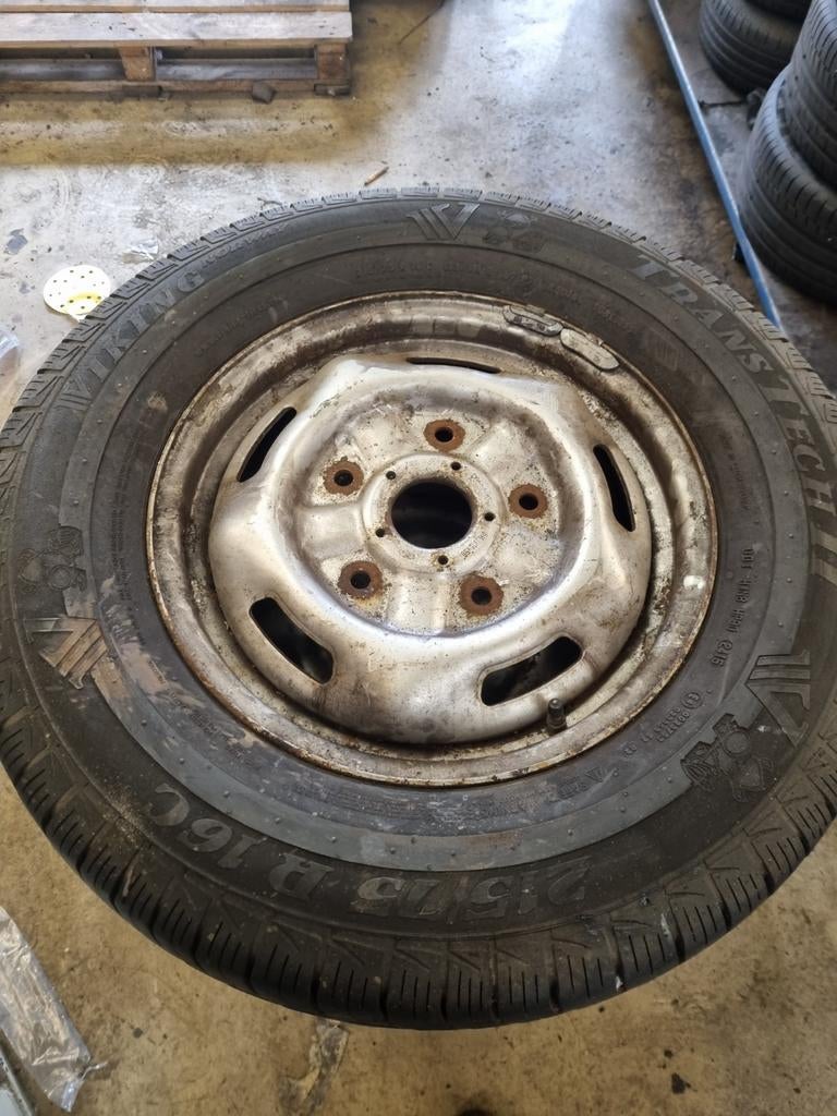 mette banden en velgen Ford transit215 75 16, Ophalen of Verzenden