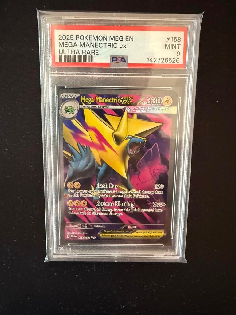 Mega manectric ex 158 PSA 9 pokemon kaart, Ophalen of Verzenden, Zo goed als nieuw