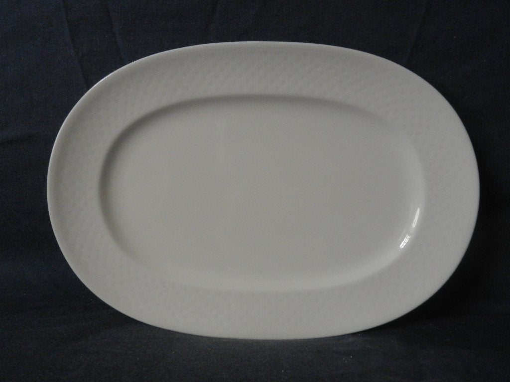 Ovale schaal Villeroy en Boch model Tipo Weiss b. 21,5, Villeroy & Boch, Ophalen of Verzenden, Modern, Porselein